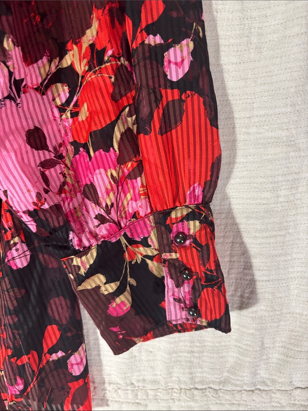 Lane Bryant Floral Pleated Keyhole Blouse Punk Red Plus Size 28 EUC - Picture 6 of 8